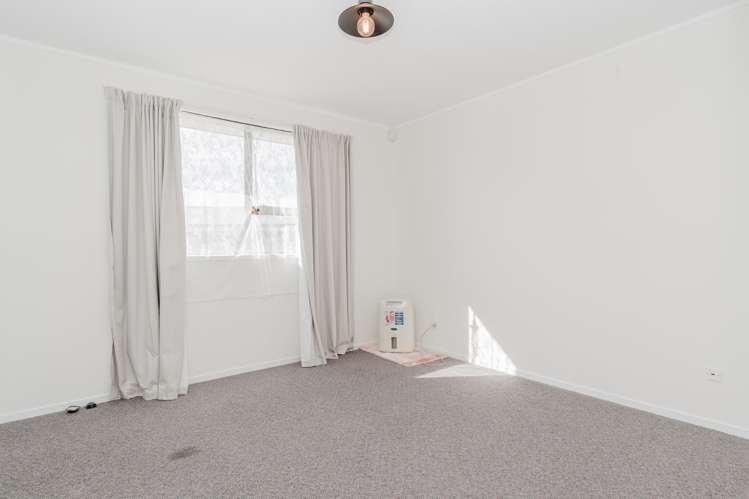34B Odlin Crescent Nawton_8