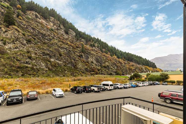 51/159 Gorge Road Queenstown_4