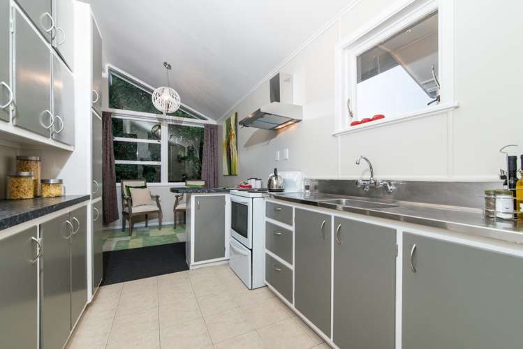 25 Thomas Avenue Te Atatu Peninsula_5