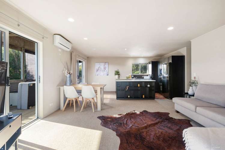 26 West Coast Road_4
