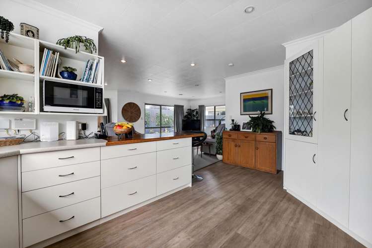 38 Tukapa Street Westown_13