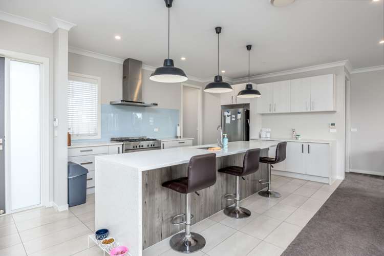 76 Madison Terrace Silverdale_9