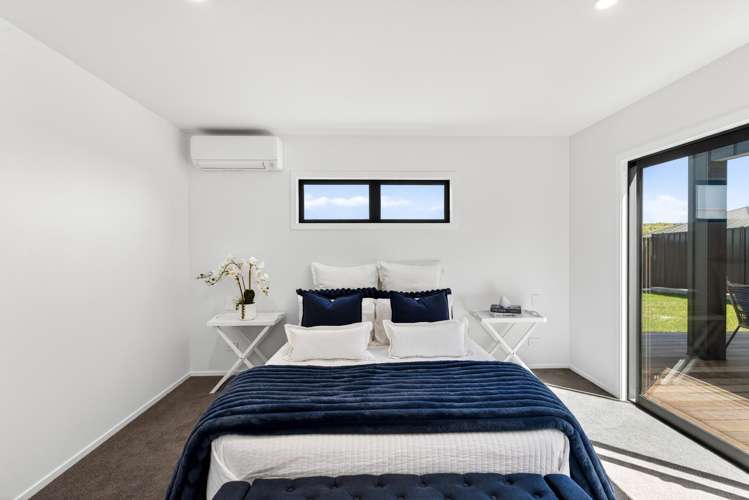 14 Annie Aranui Drive Poraiti_24