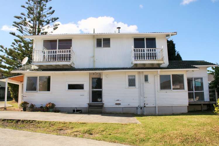 33c Farquhar Road Glendene_2