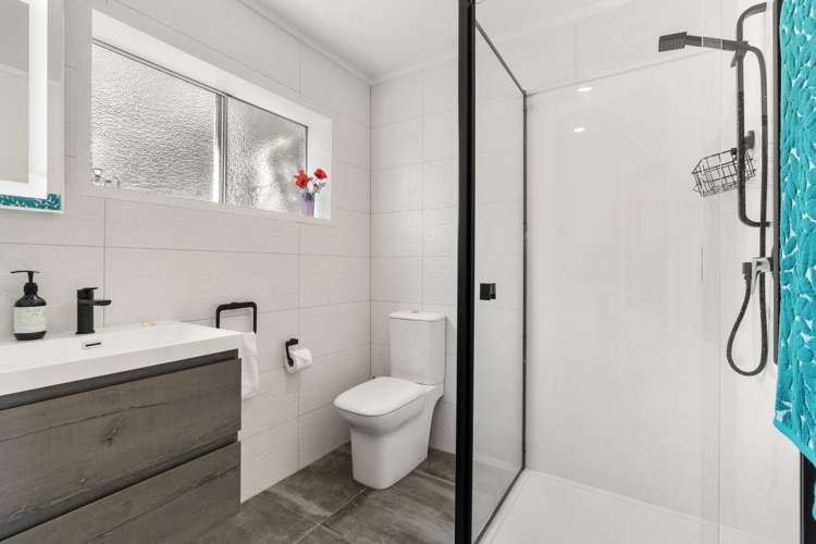 76 Island Bay Road Beach Haven_25