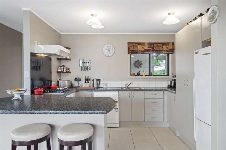 7 Taihiki Road Clarks Beach_1