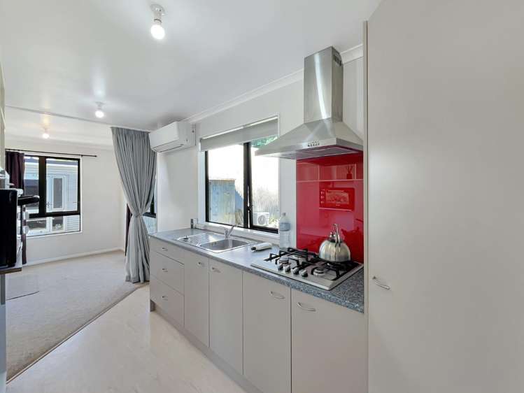 311 NEWBURY LINE 10642_8