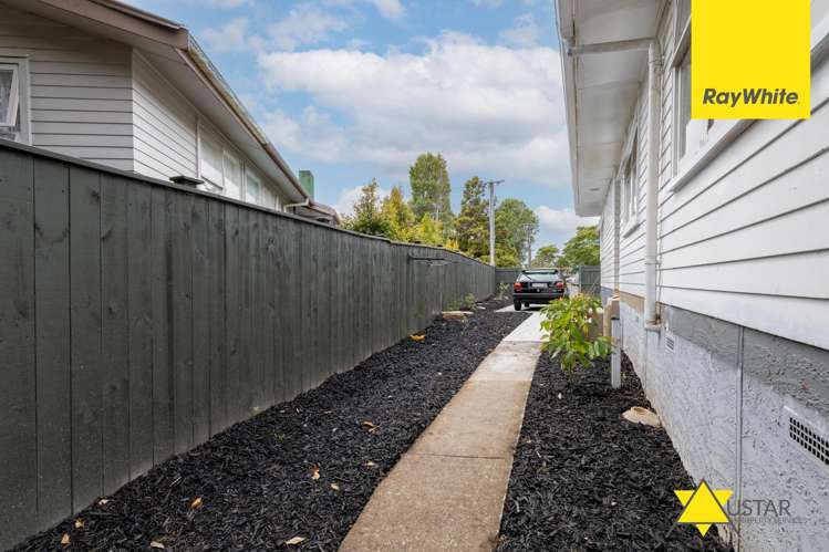 61a Cobham Crescent Kelston_15