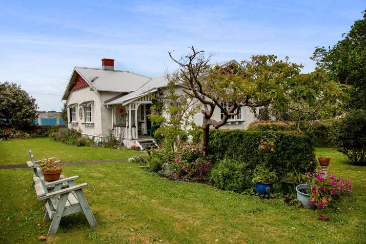 21 Egmont Street Patea_5
