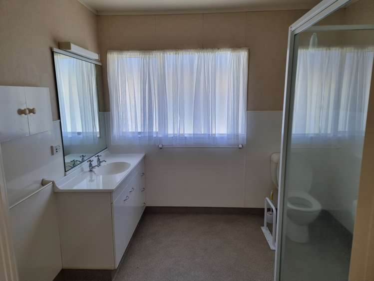 8 Noone Close Onerahi_14