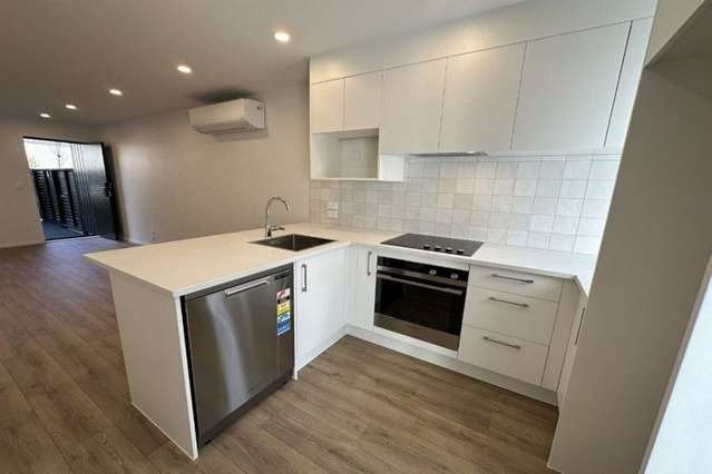 22/28 Westgate Drive Massey_1