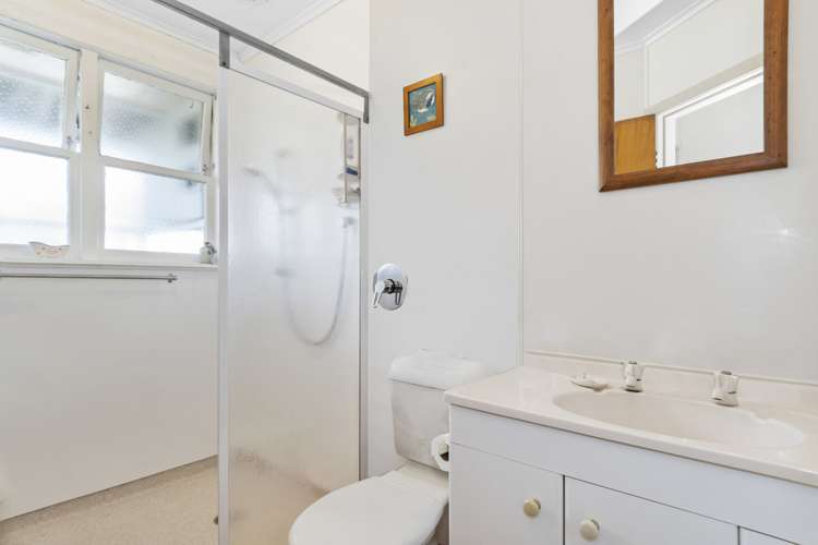 2 Rimu Street Gate Pa_11