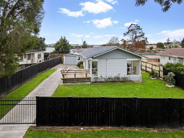 7 Sandrine Avenue_0
