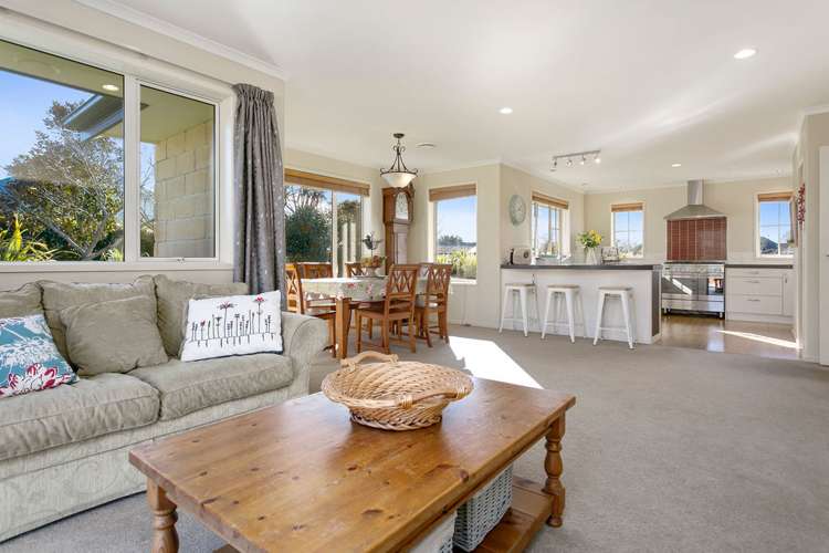 114 Amelia Place Leamington_6