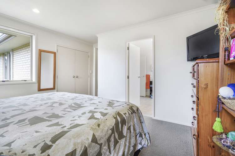 20 Nobleman Place Hamilton East_8