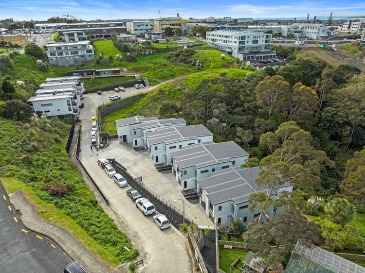 3/10b Huka Road Birkenhead_14