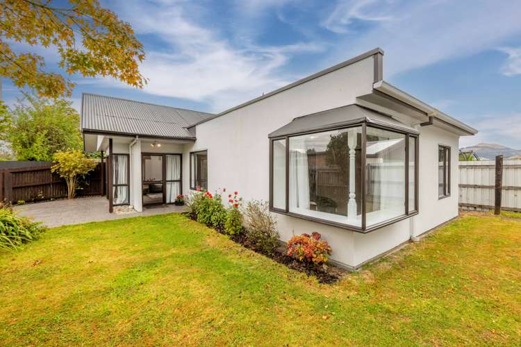 27a Victors Road_0