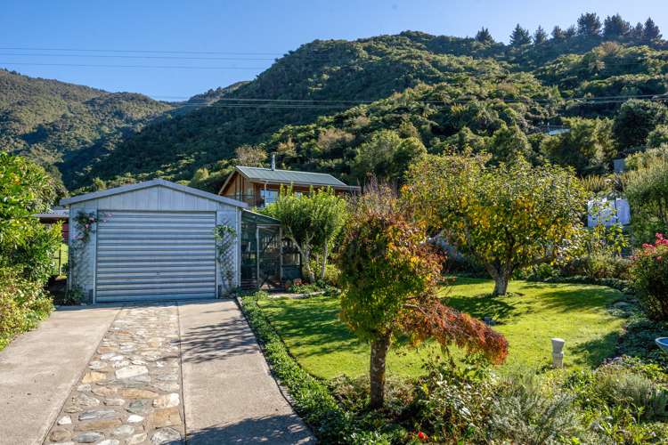 291 Anakiwa Road Anakiwa and Surrounds_25