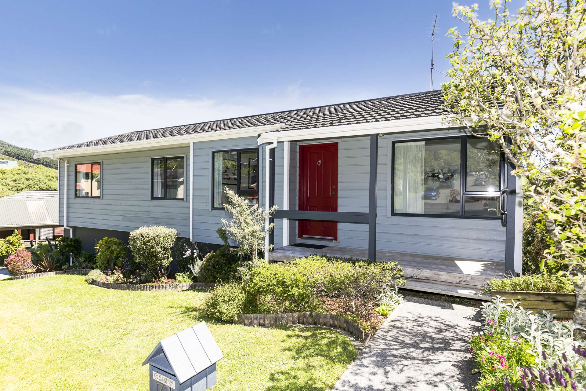 72 Woodhouse Avenue Karori_0