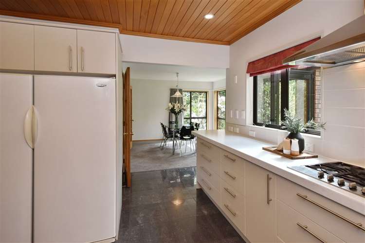 468 Marshland Road Marshland_9