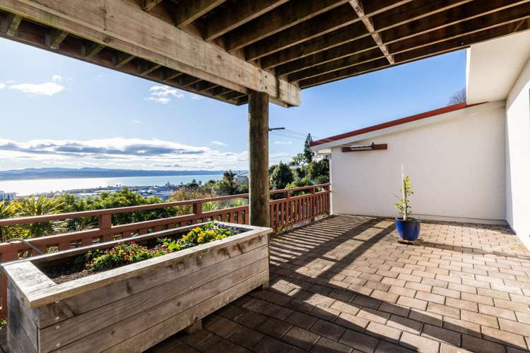 21 Denholm Road Hospital Hill_32