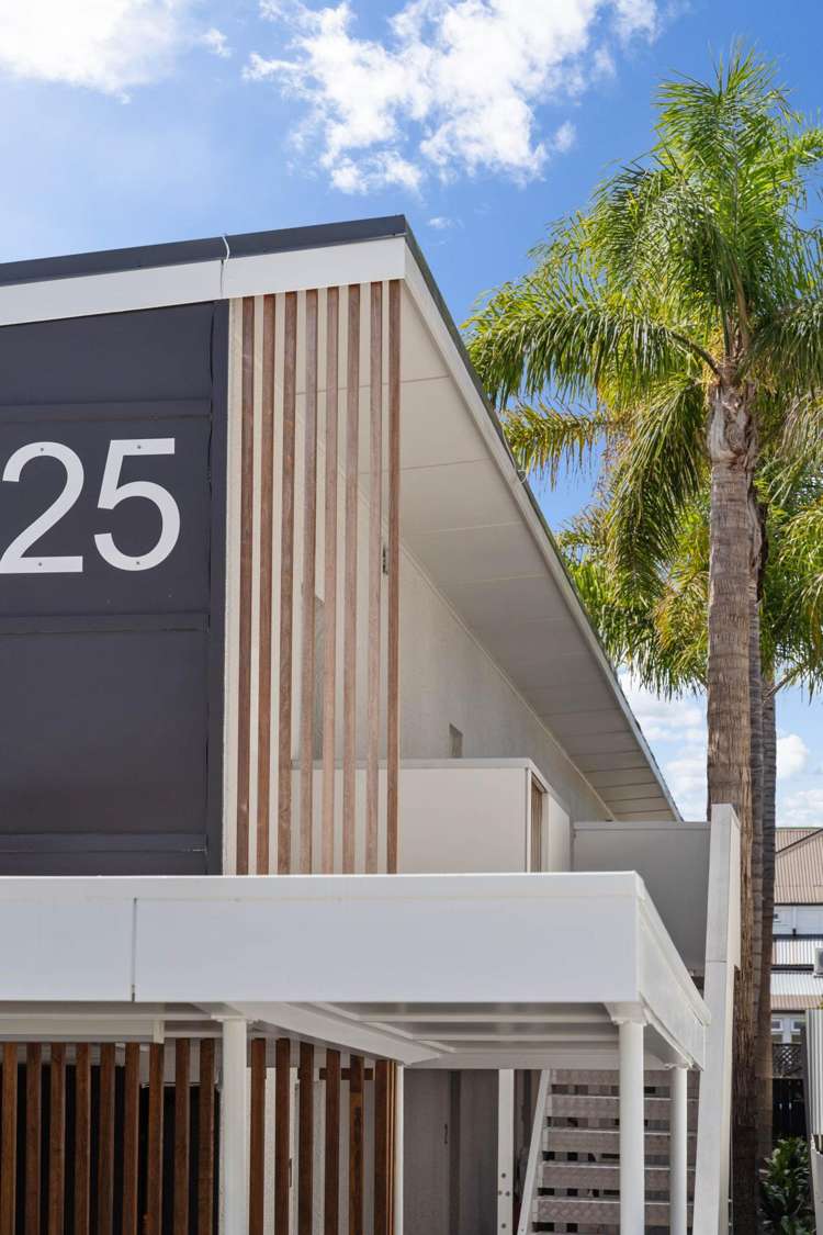 2/25 Wallace Street Herne Bay_1