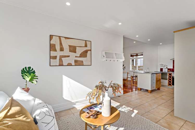 42 Woodward Road Mount Albert_10