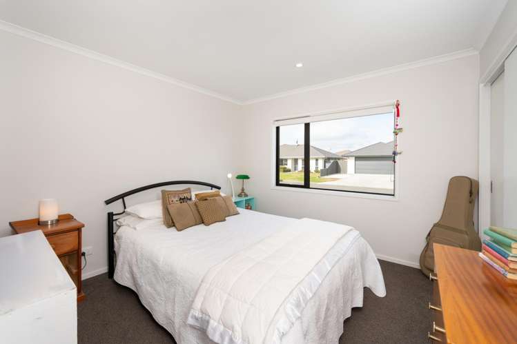 25 Aparima Place Awatoto_9