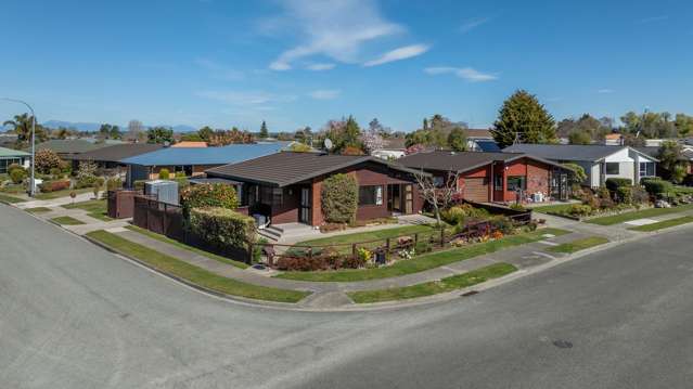 Easy Living, Great Location and Room to Relax