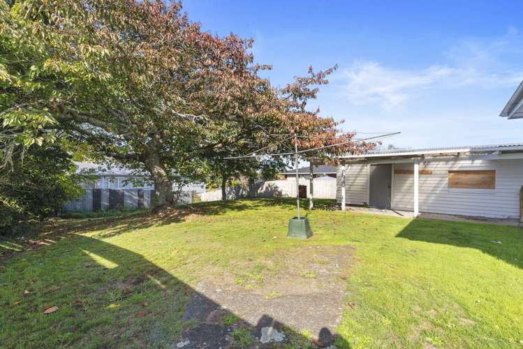 11 May Street Tokoroa_10