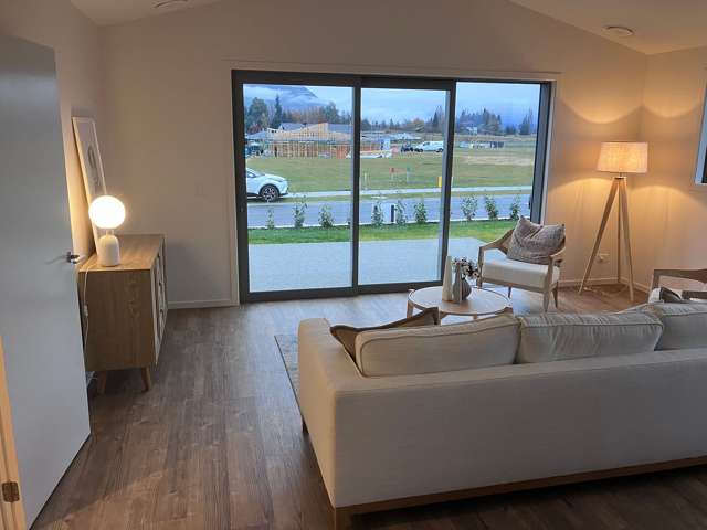 44 Doug Ledgerwood Drive Wanaka_3