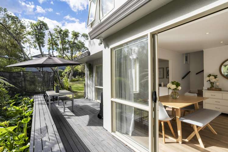 2/96 Beach Road Castor Bay_14