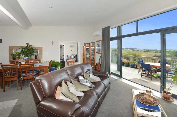 81 Jumna Road Maungaturoto_5