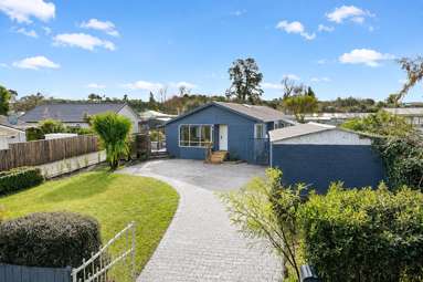 11 Egmont Road_2