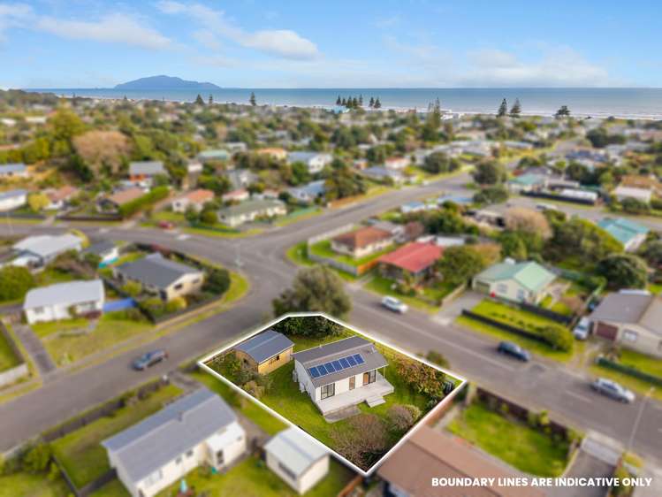 42 Norfolk Crescent Otaki Beach_11