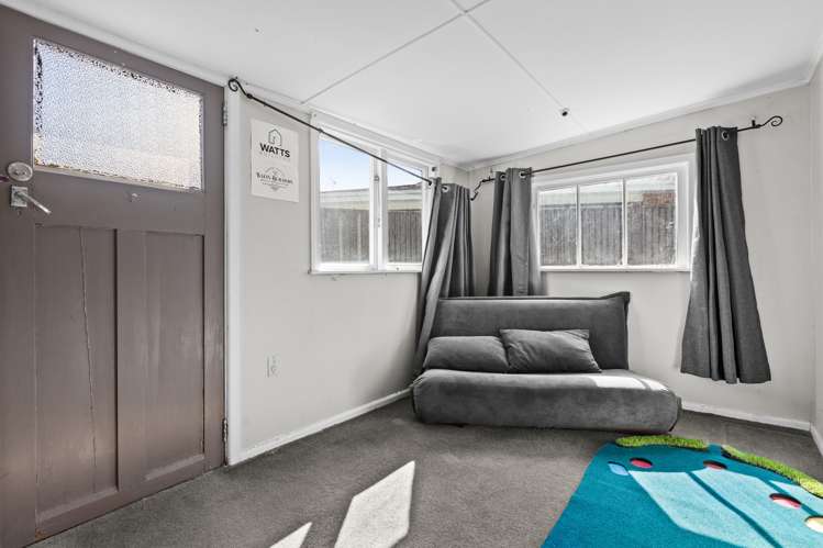 1a Cassino Crescent Onekawa_12