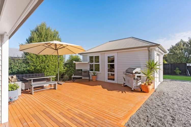 52 Greenhaven Drive Burwood_15