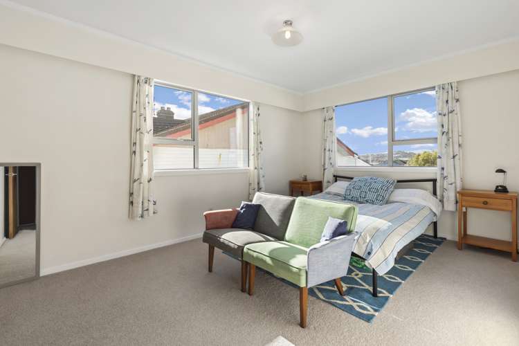 2/115 Queens Drive Lyall Bay_10