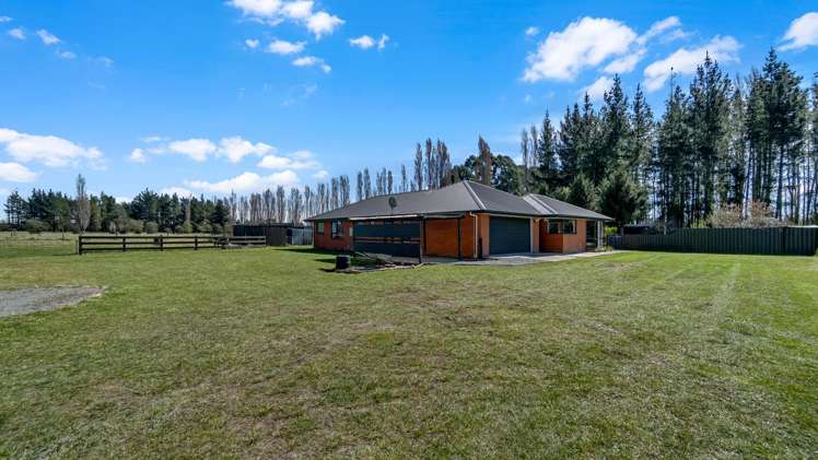 275 Plaskett Road Fernside_20