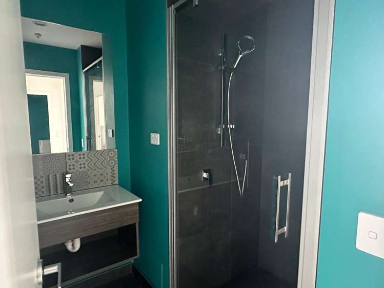 332/1 Layard Street 10016_4