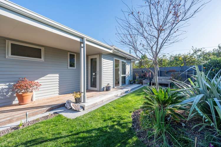 1 Willow Drive Taradale_17