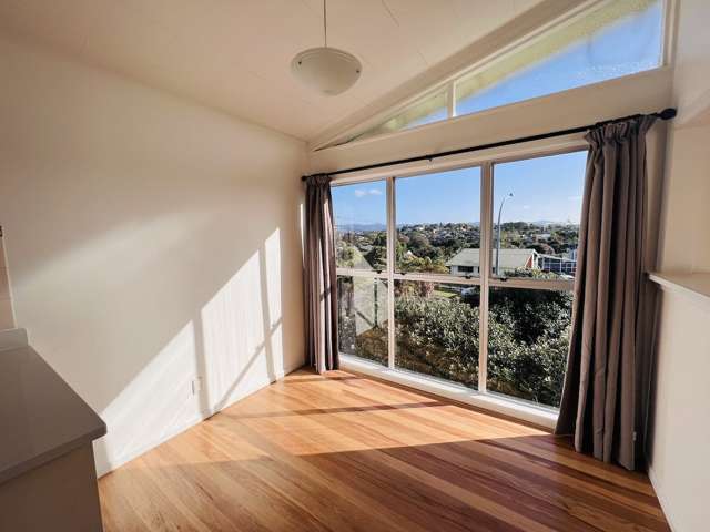 122 Vodanovich Road Te Atatu South_3