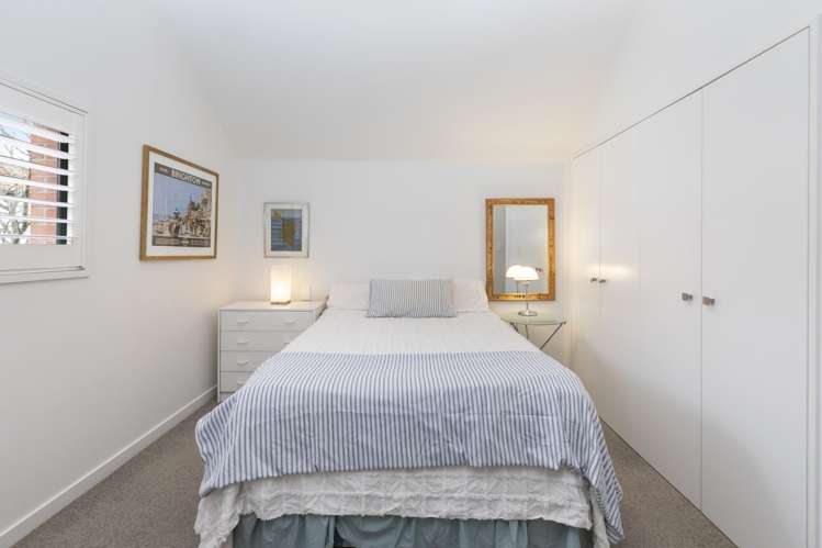 4/56 Hewitts Road Merivale_17