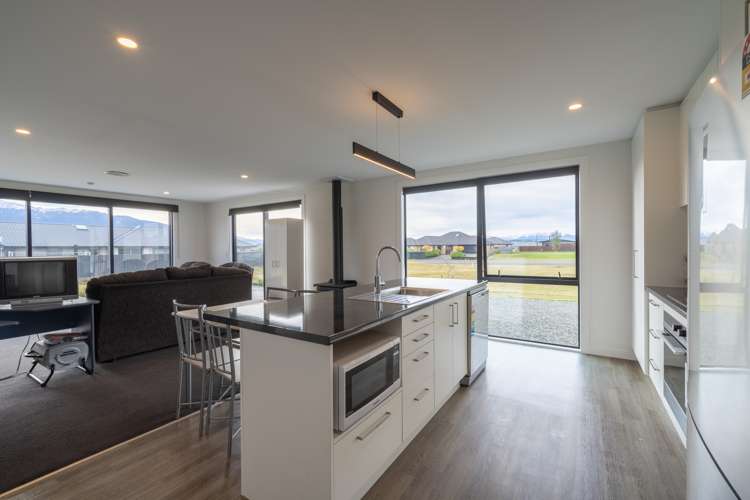 19B Takitimu Ave Te Anau_1