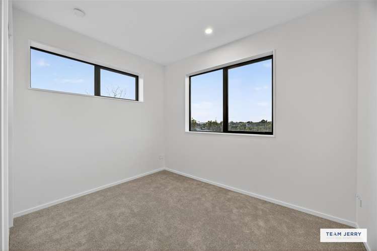 27 Jandell Crescent Bucklands Beach_11