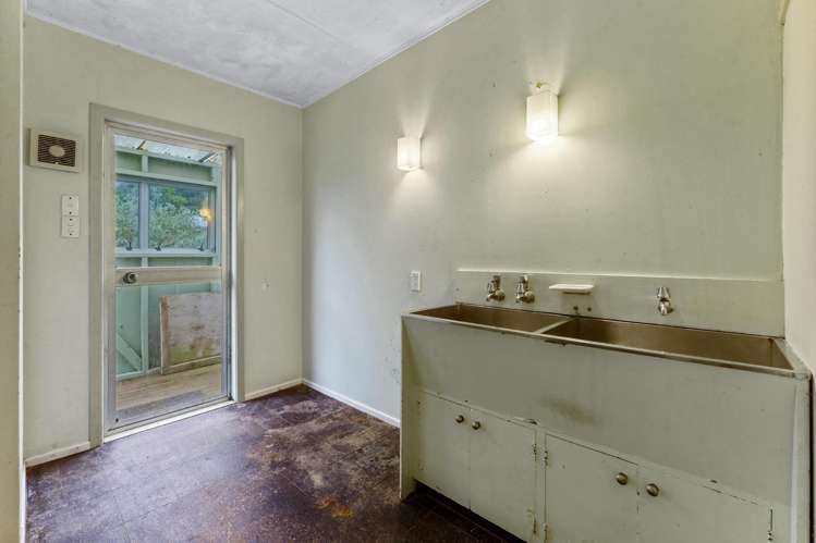 10 Hobbs Road Matakatia_23