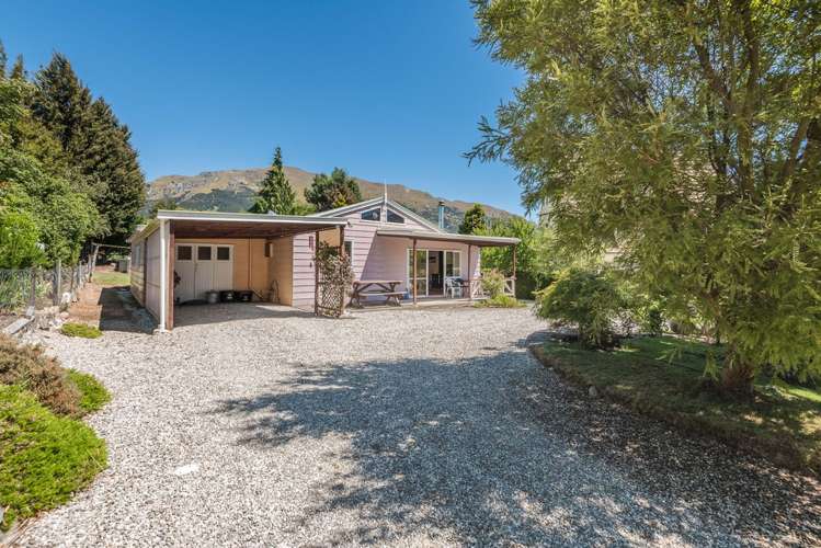 179 Capell Avenue Lake Hawea_9