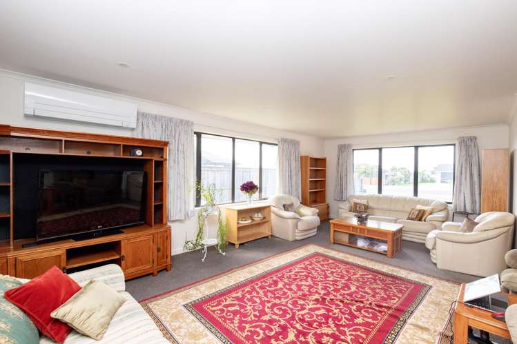 16 Costello Drive Ngatea_1