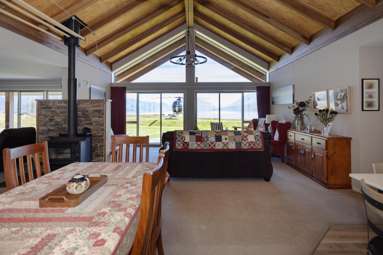2/1789 Lake Ohau Road_3