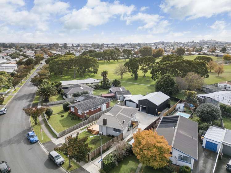 34 Rhonda Avenue Deanwell_14